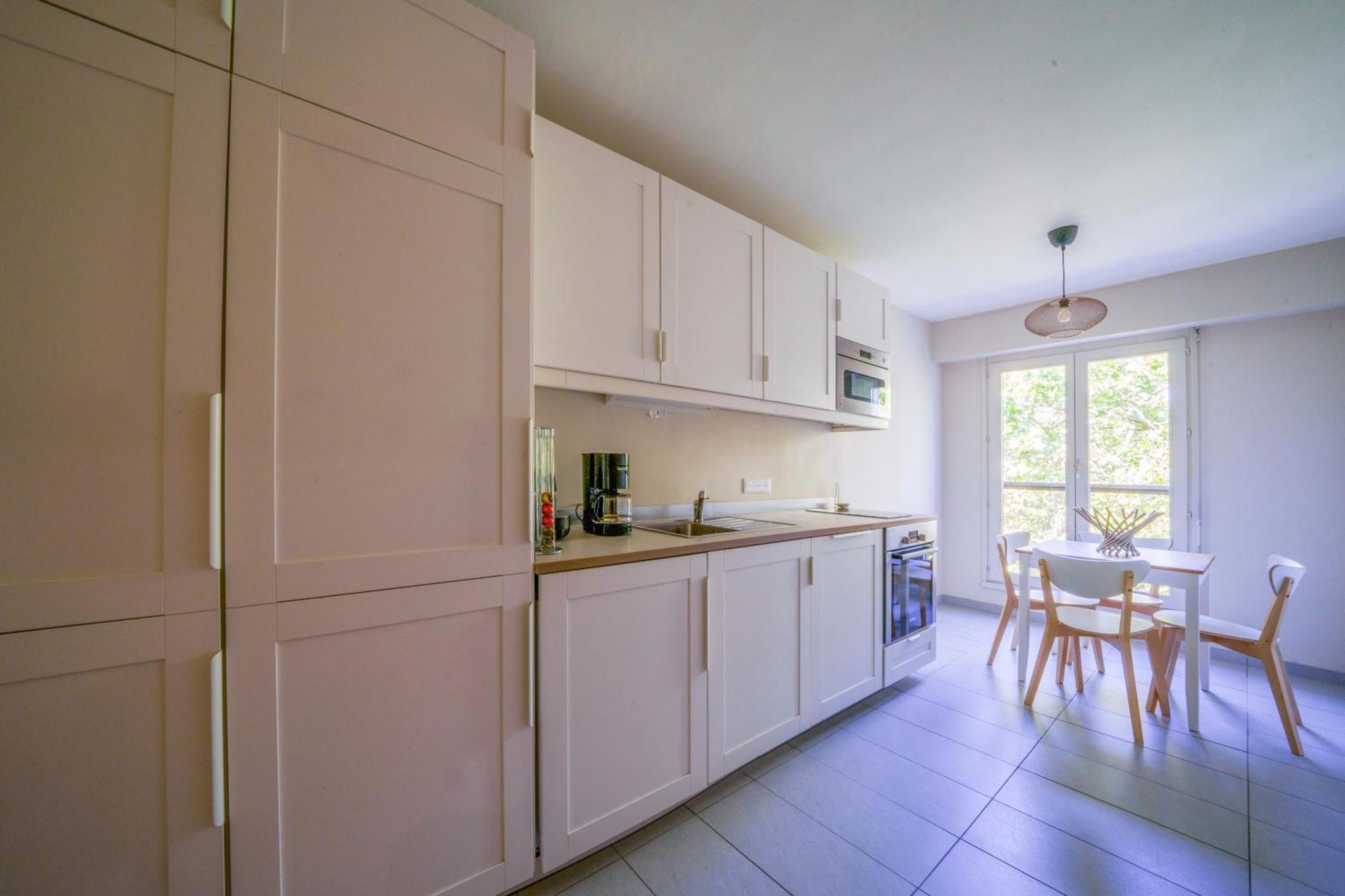 Appartement Tours Centre Avec Parking 4 P Екстер'єр фото