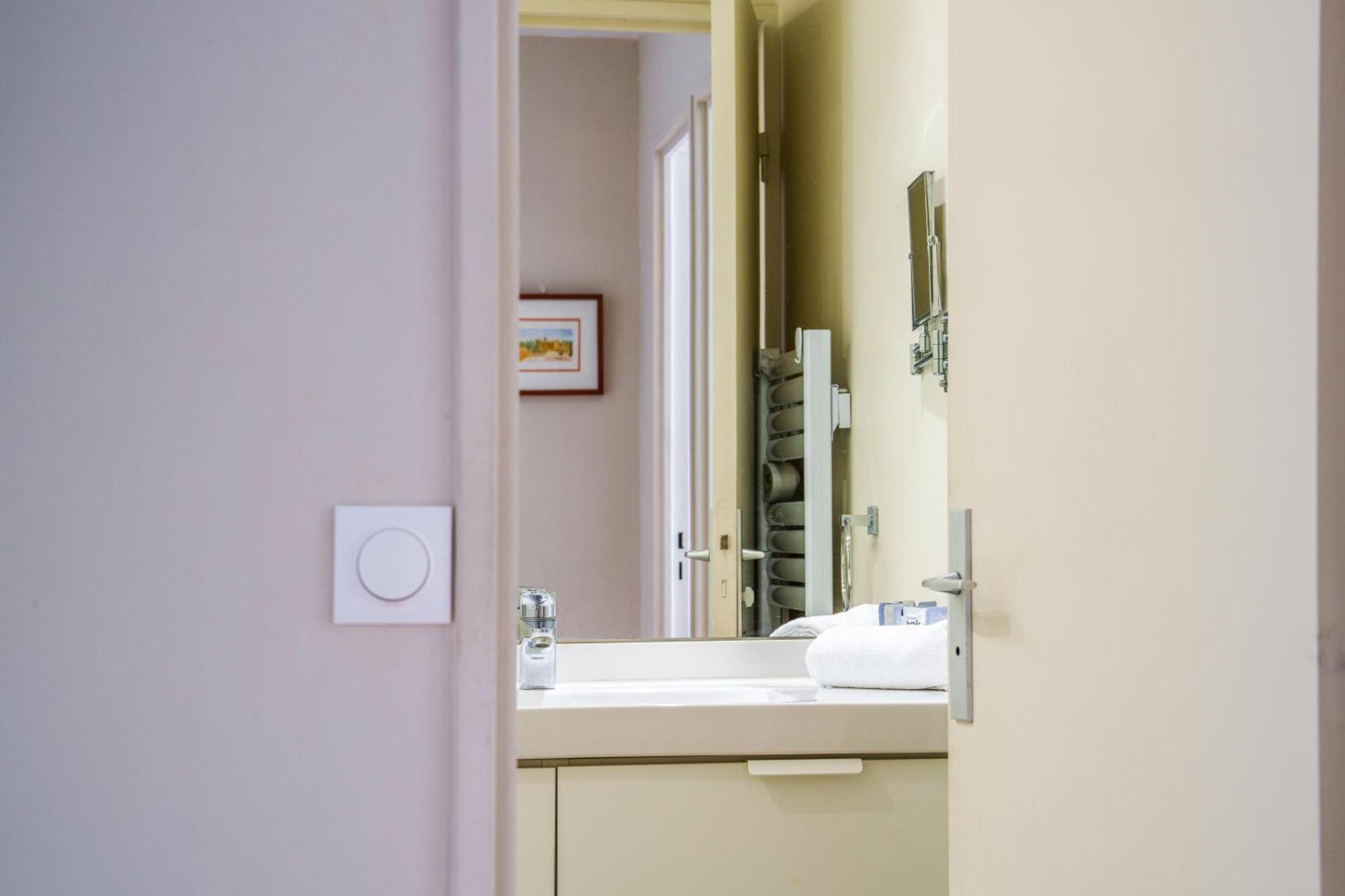 Appartement Tours Centre Avec Parking 4 P Екстер'єр фото